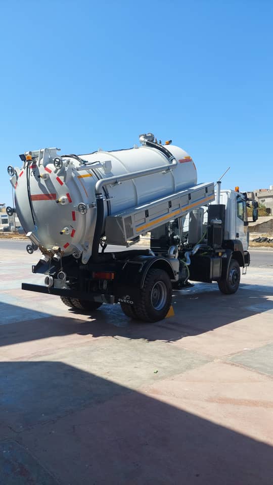 خزان شفط مياه الصرف الصحي