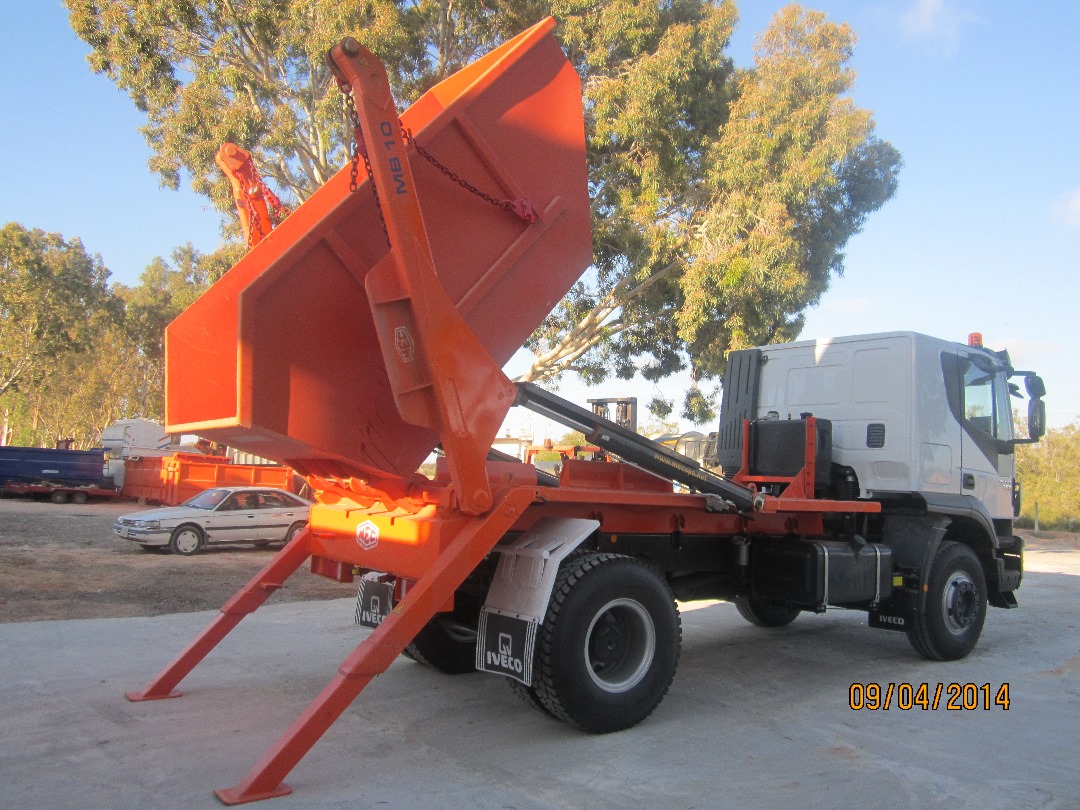 رافعة صناديق قمامة تبادلية