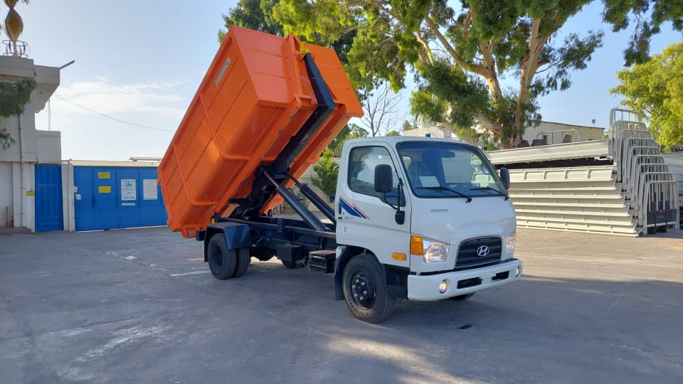 مخطاف لرفع صناديق القمامة 1 طن